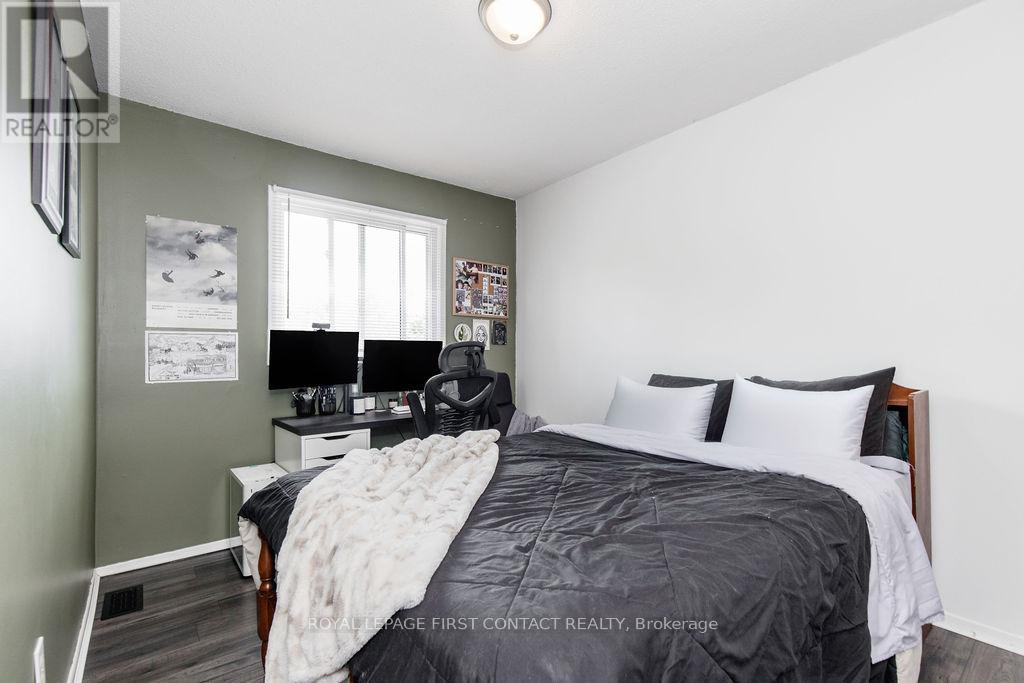 Photo 23 of 10 1095 Mississaga Street W, Orillia ON