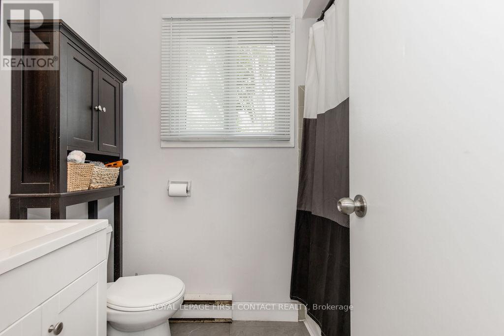 Photo 22 of 10 1095 Mississaga Street W, Orillia ON
