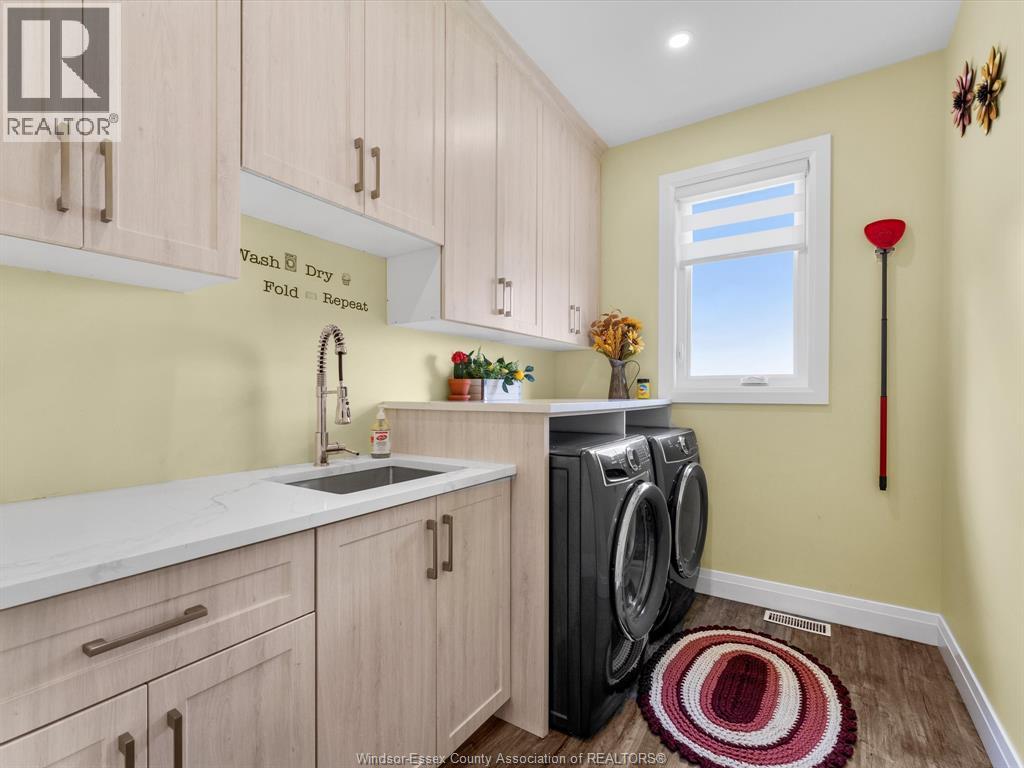 Photo 5 of 1808 Mersea Rd 10, Leamington ON