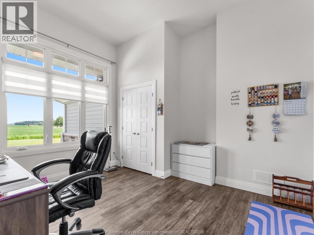 Photo 28 of 1808 Mersea Rd 10, Leamington ON