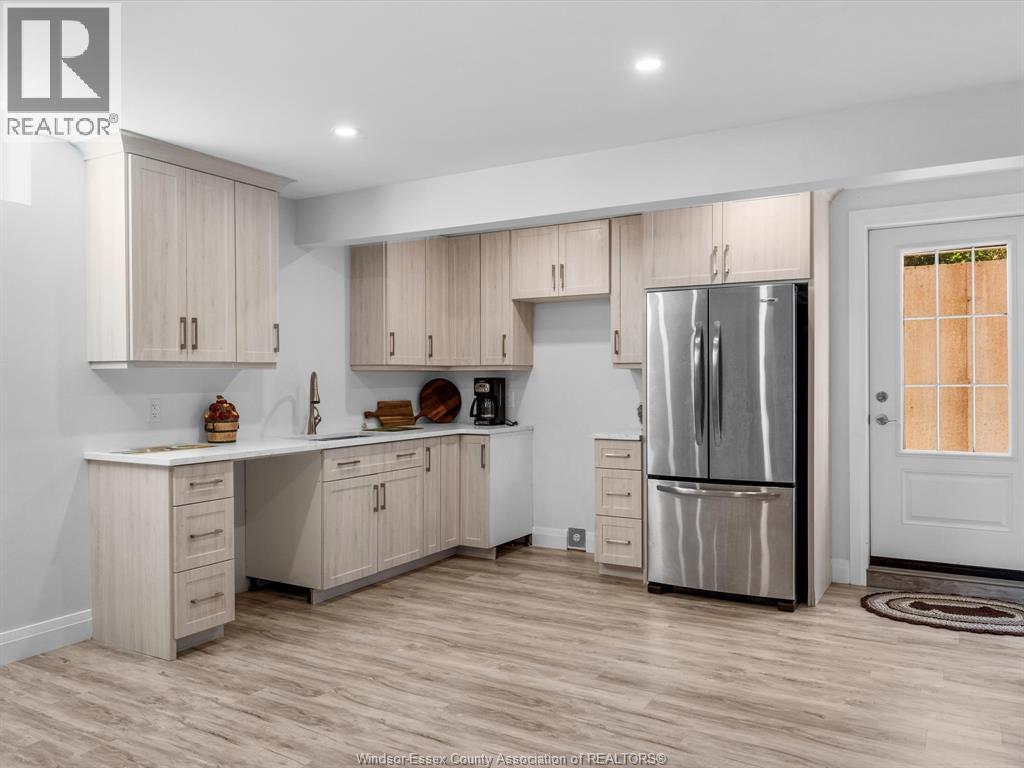Photo 37 of 1808 Mersea Rd 10, Leamington ON