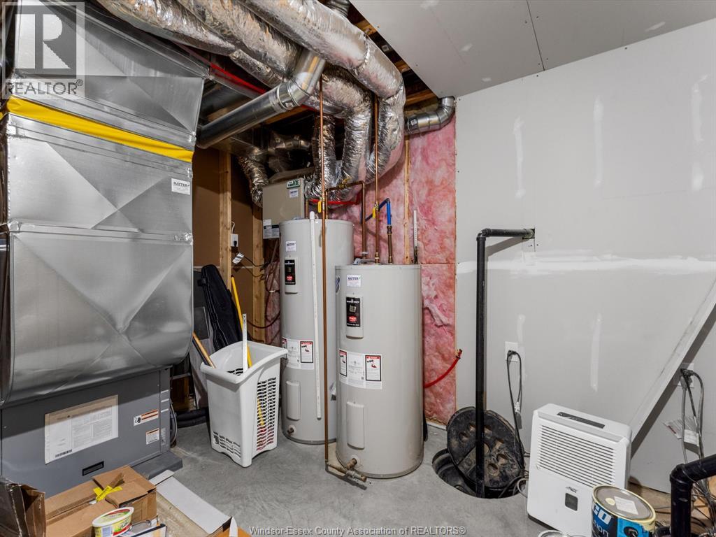 Photo 33 of 1808 Mersea Rd 10, Leamington ON