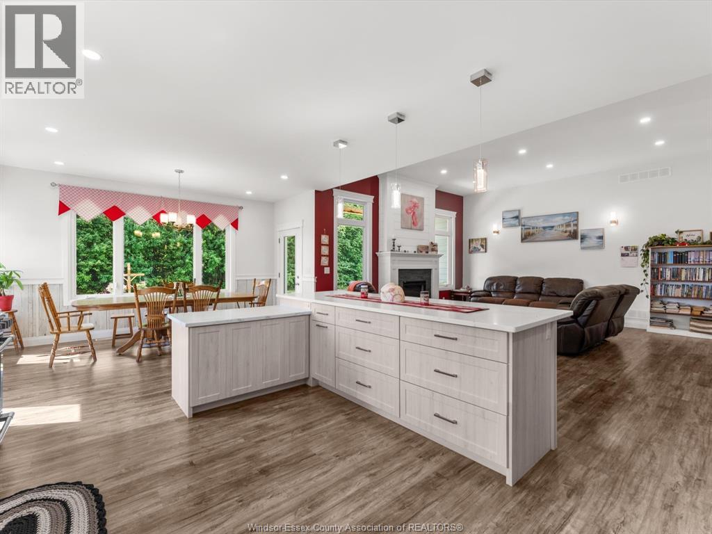 Photo 35 of 1808 Mersea Rd 10, Leamington ON