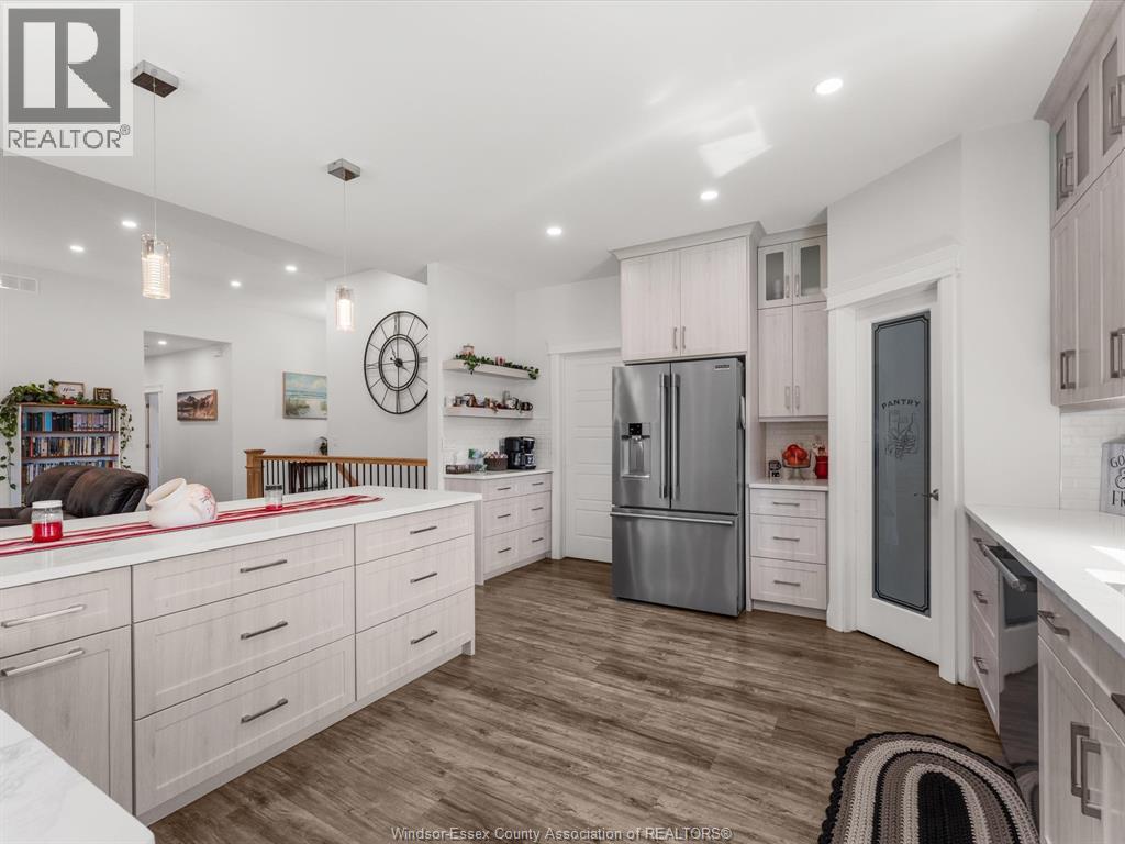 Photo 36 of 1808 Mersea Rd 10, Leamington ON