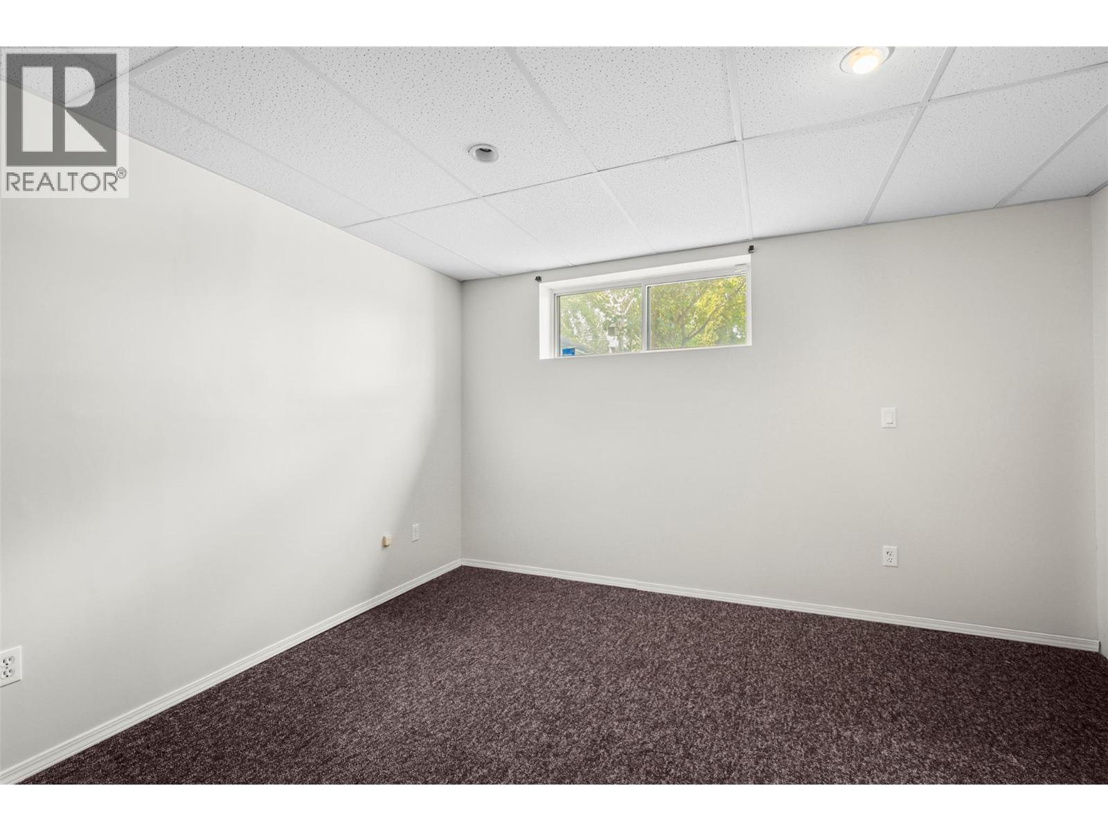 Photo 17 of 906 Klahanie Drive, Kamloops BC