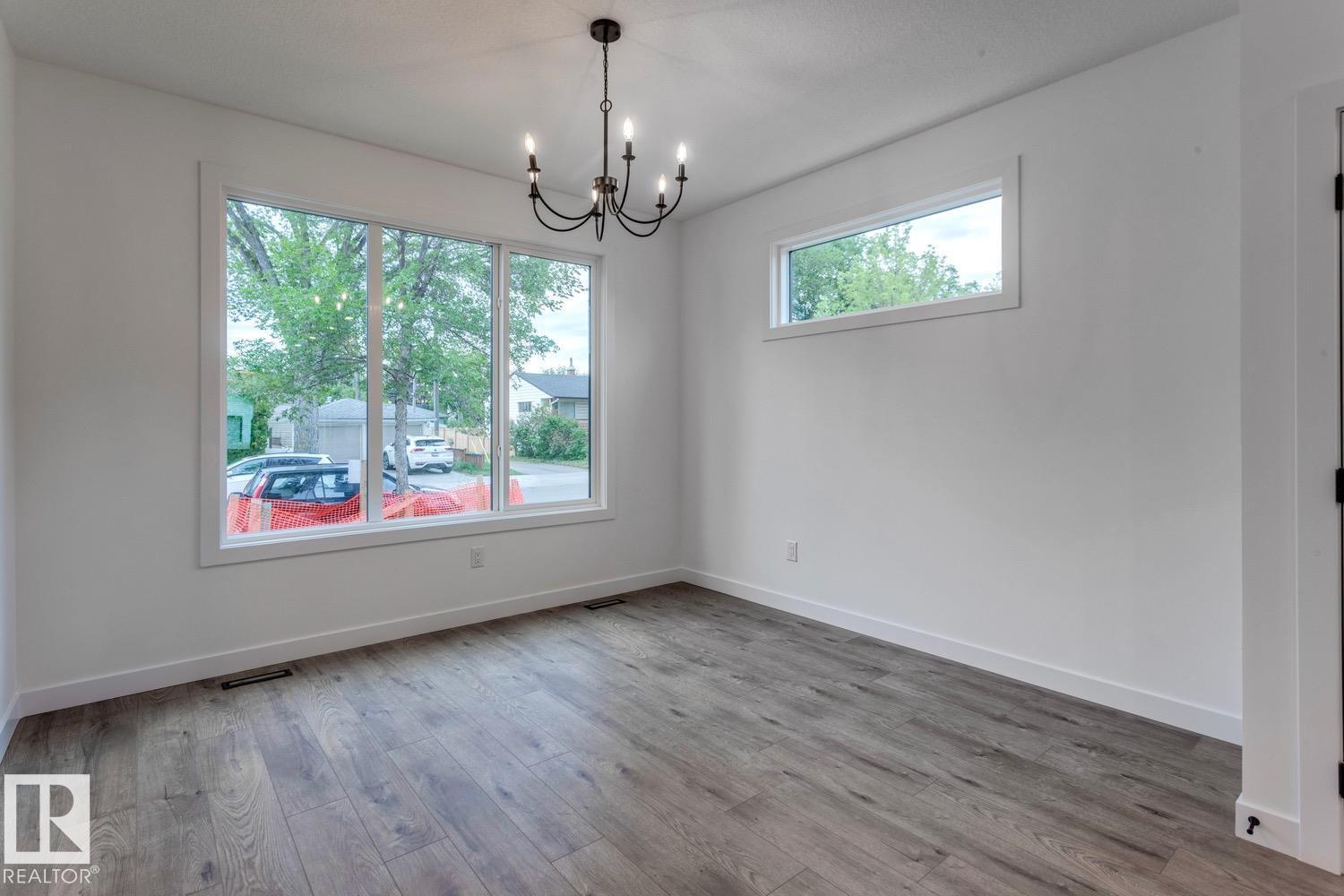 Photo 4 of 11340 130 St Nw, Edmonton AB
