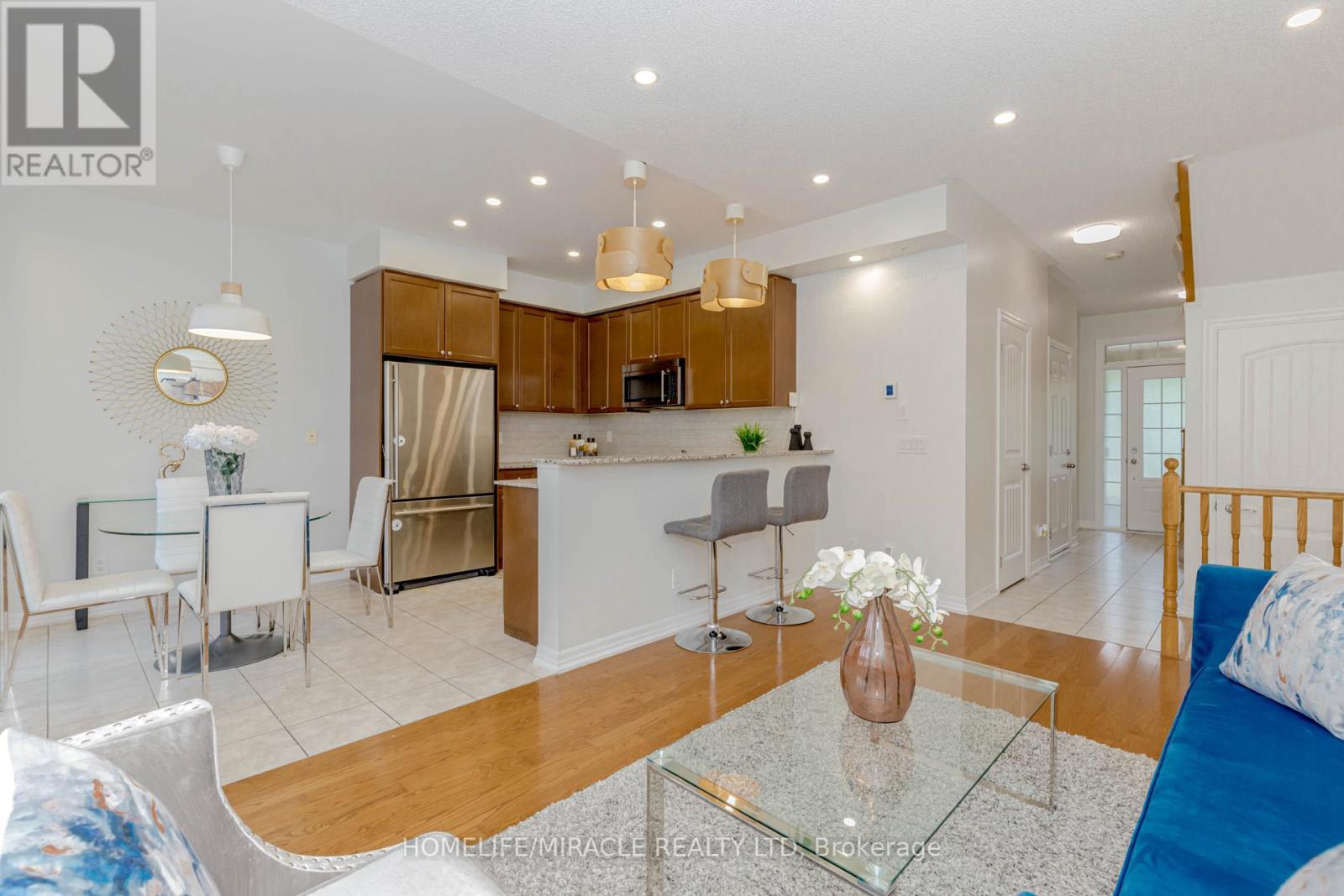 Photo 11 of 8 Whitmer Street, Milton ON