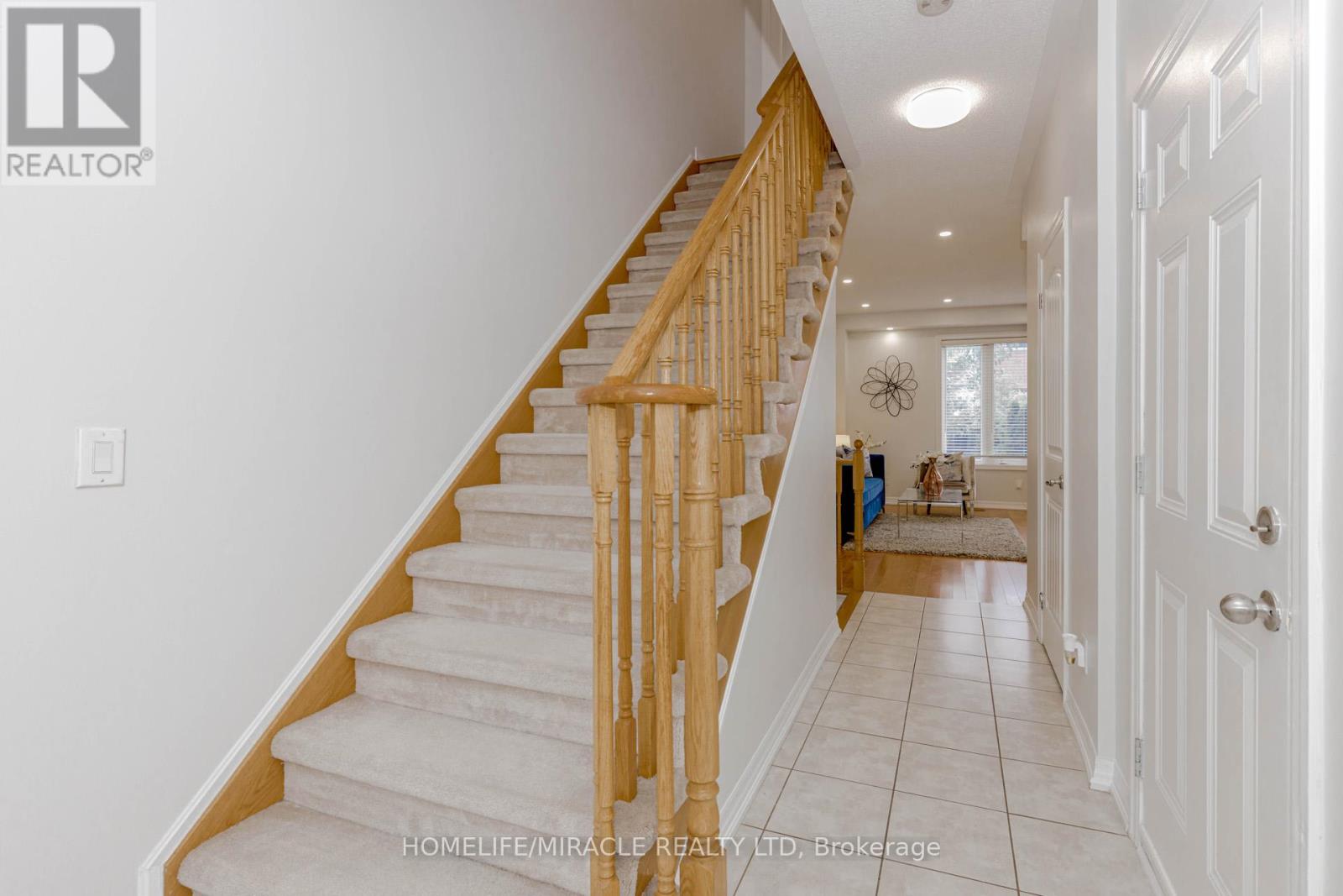 Photo 24 of 8 Whitmer Street, Milton ON
