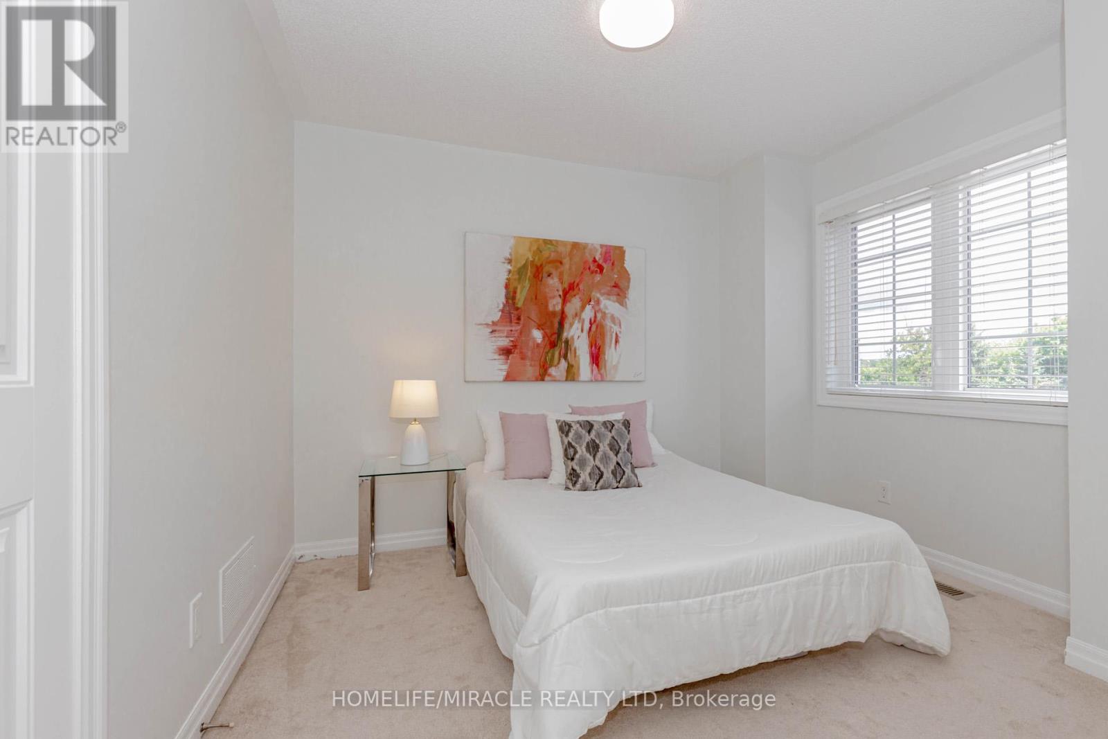 Photo 34 of 8 Whitmer Street, Milton ON