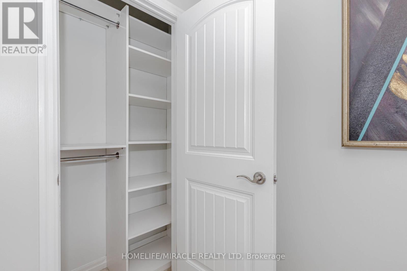 Photo 41 of 8 Whitmer Street, Milton ON