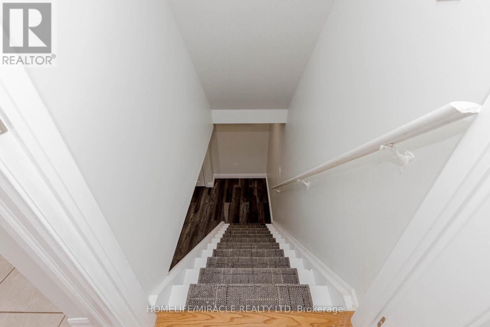 Photo 42 of 8 Whitmer Street, Milton ON