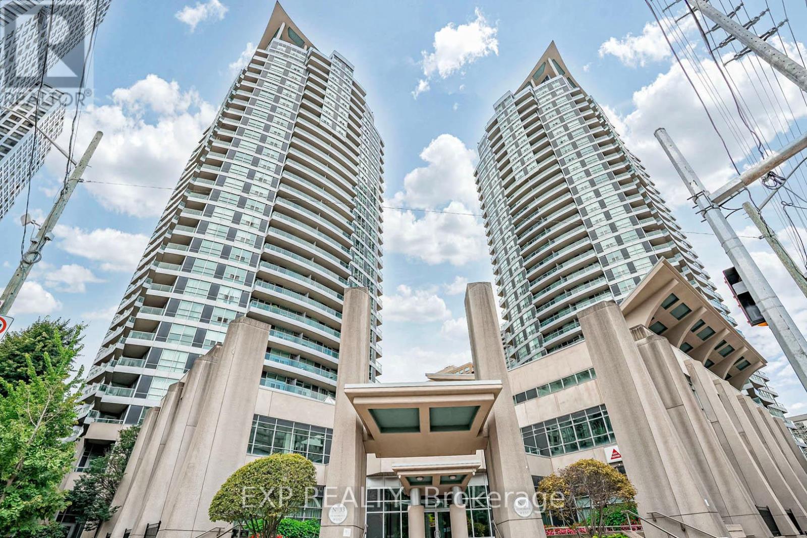 Photo 1 of 310 33 Elm Drive W, Mississauga ON