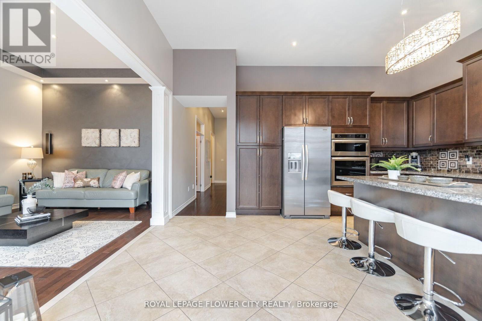 Photo 13 of 51 Mountain Ridge Road, Brampton ON