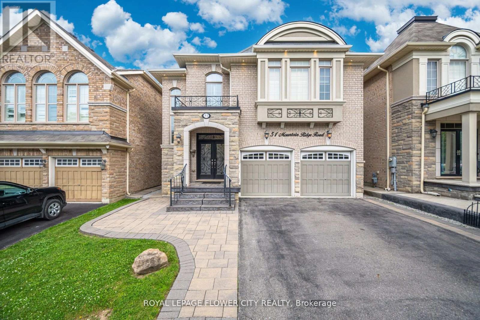 Photo 2 of 51 Mountain Ridge Road, Brampton ON