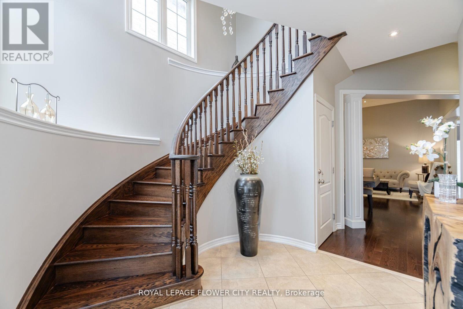 Photo 25 of 51 Mountain Ridge Road, Brampton ON