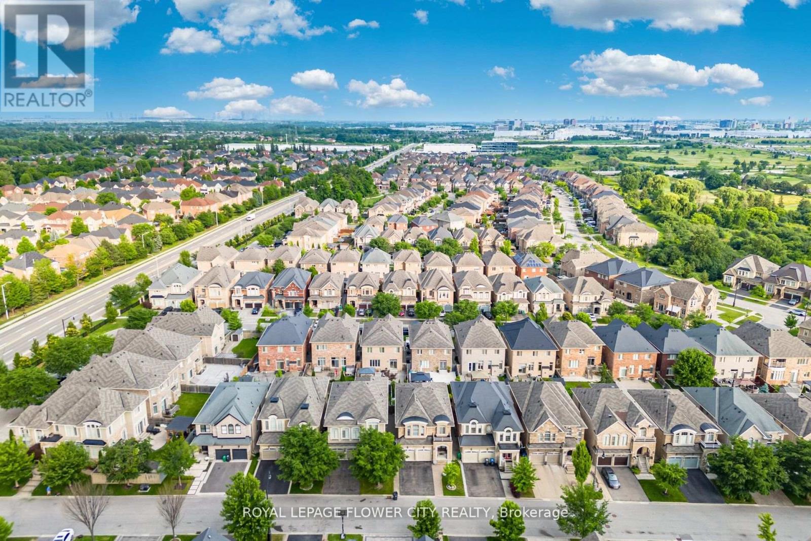 Photo 49 of 51 Mountain Ridge Road, Brampton ON