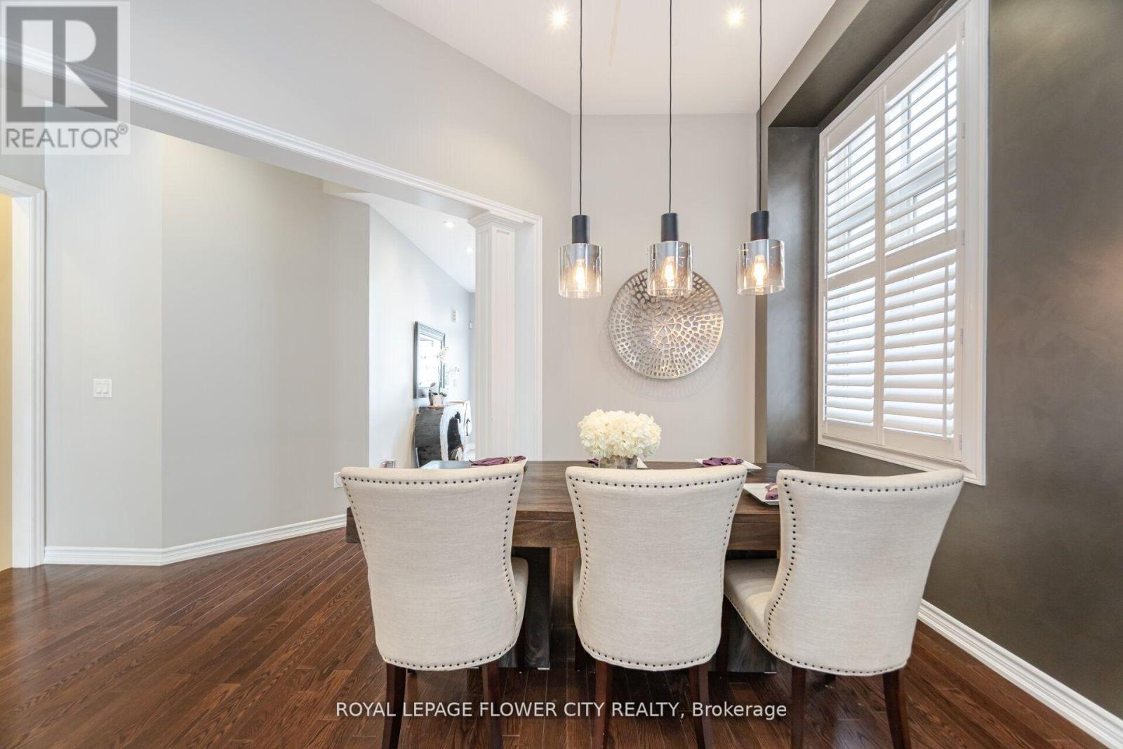 Photo 6 of 51 Mountain Ridge Road, Brampton ON