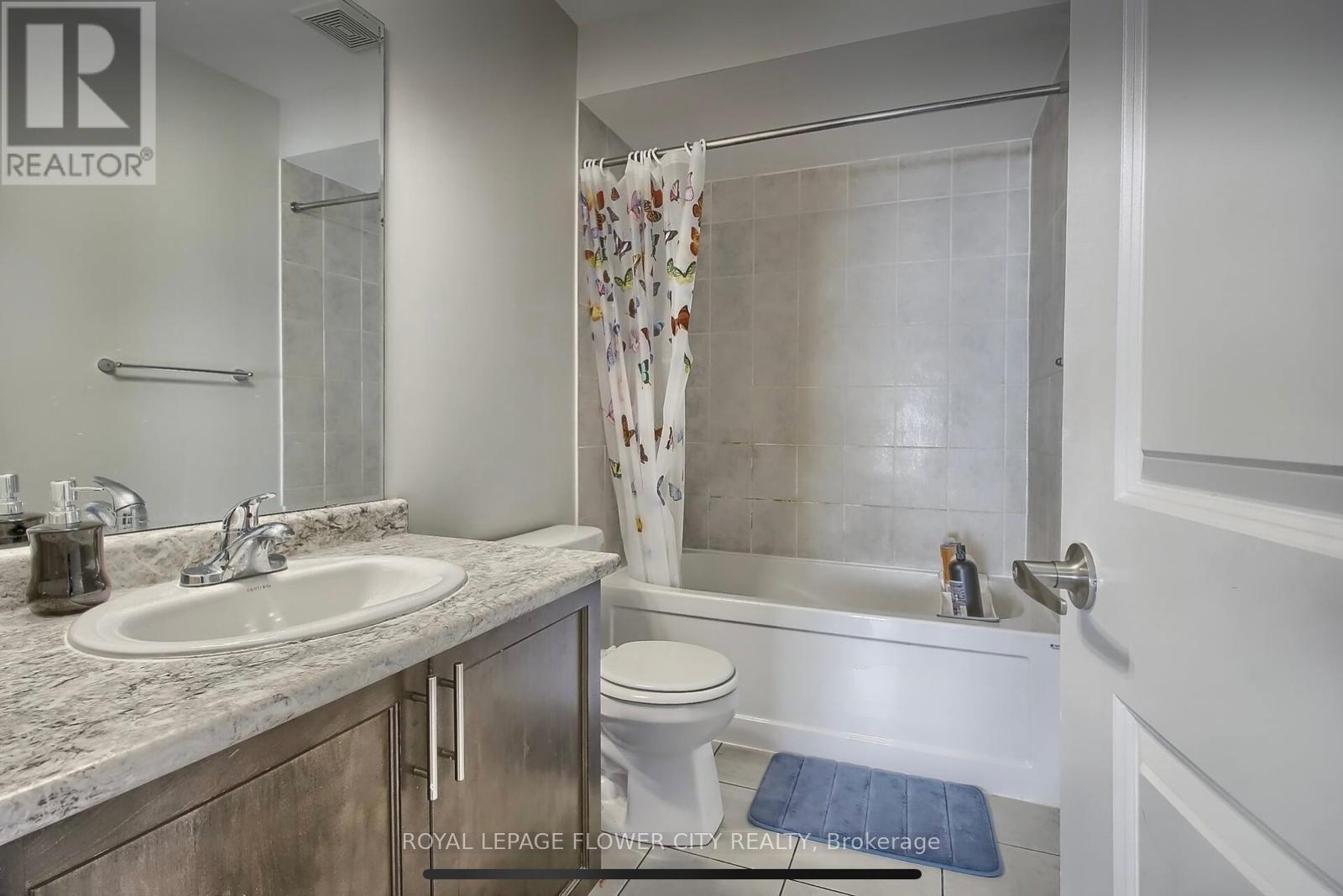 Photo 25 of 77 French Park Circle, Brampton ON
