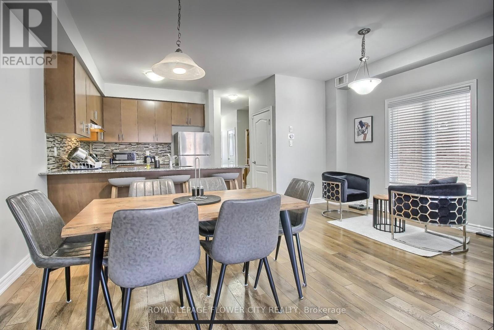 Photo 7 of 77 French Park Circle, Brampton ON