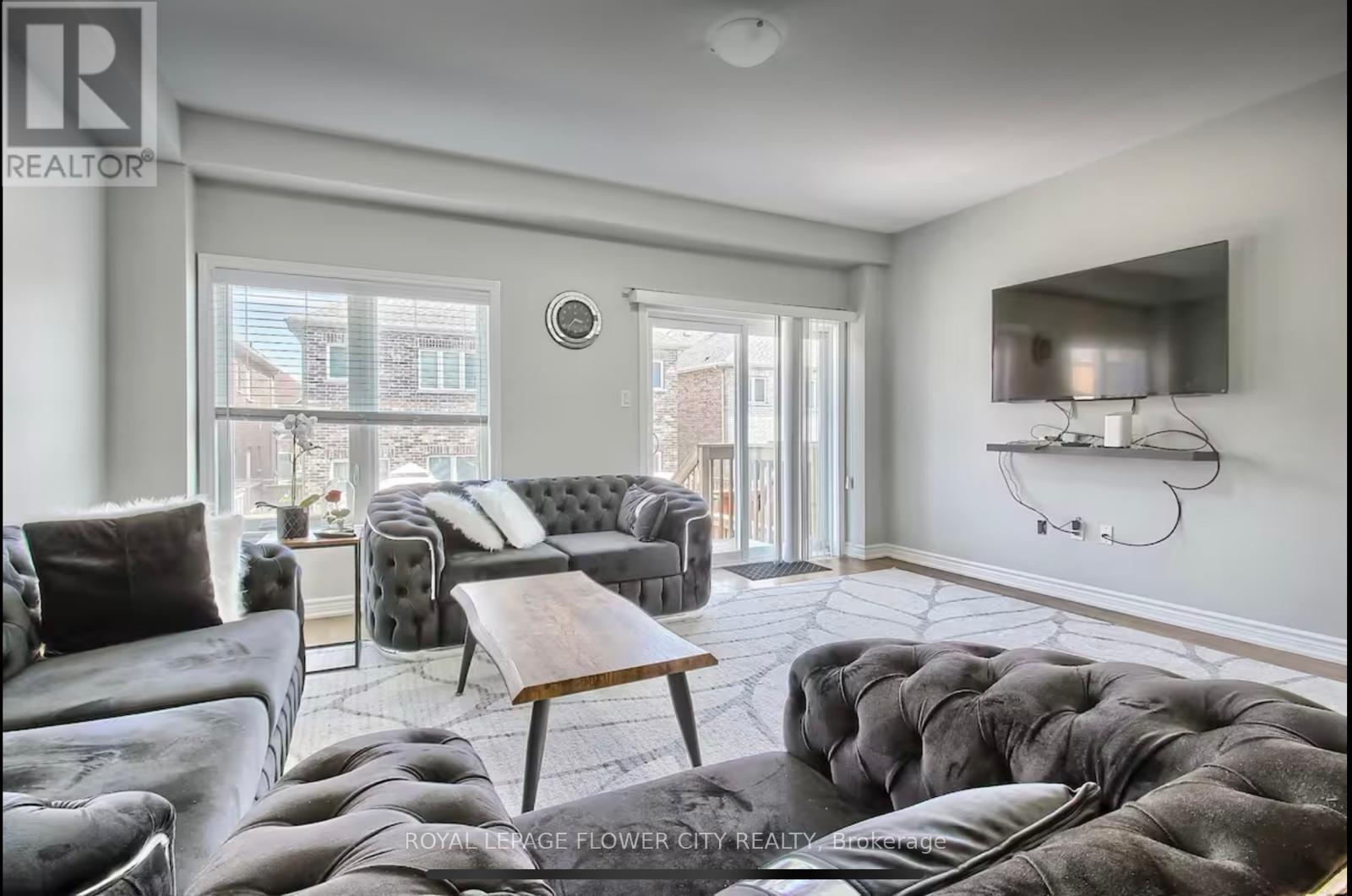 Photo 19 of 77 French Park Circle, Brampton ON