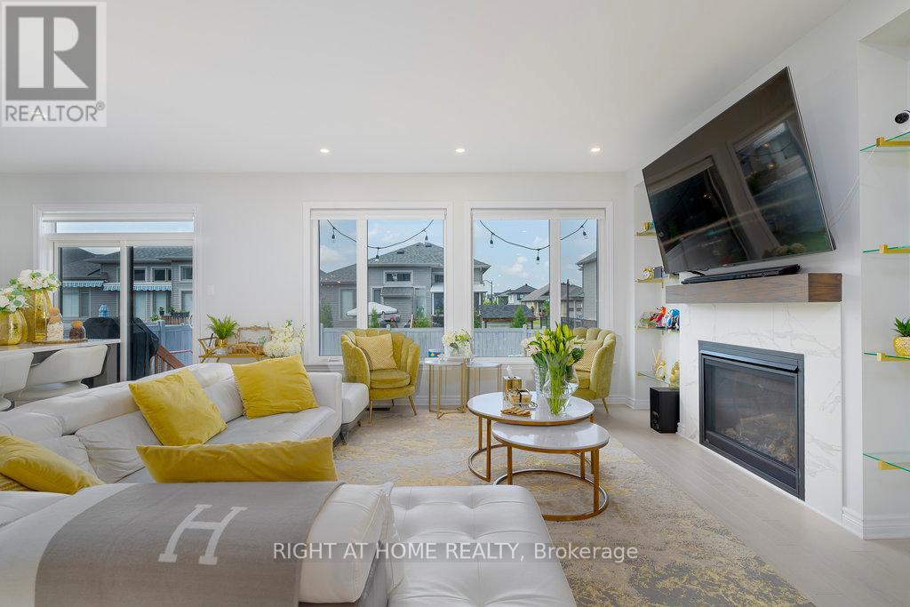 Photo 25 of 4512 Kelly Farm Drive, Ottawa ON