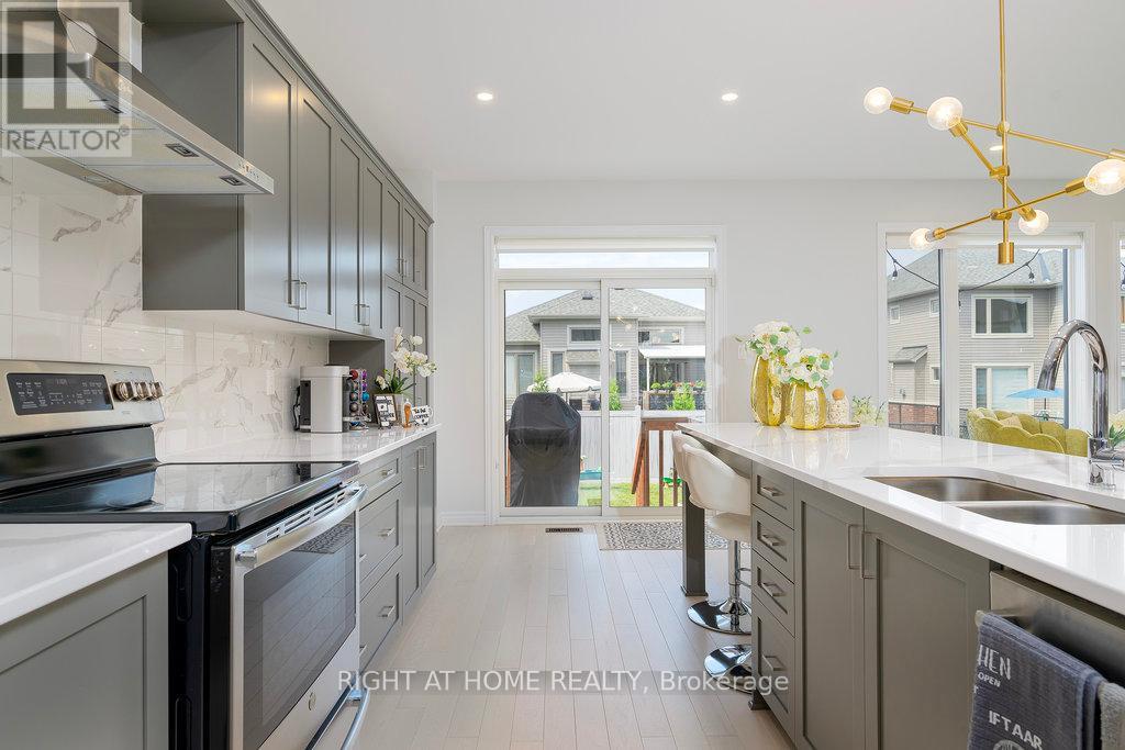 Photo 22 of 4512 Kelly Farm Drive, Ottawa ON