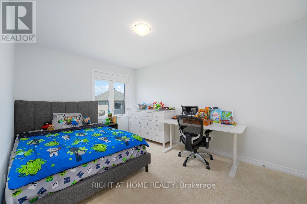 Photo 14 of 4512 Kelly Farm Drive, Ottawa ON