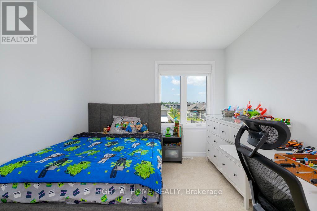 Photo 31 of 4512 Kelly Farm Drive, Ottawa ON