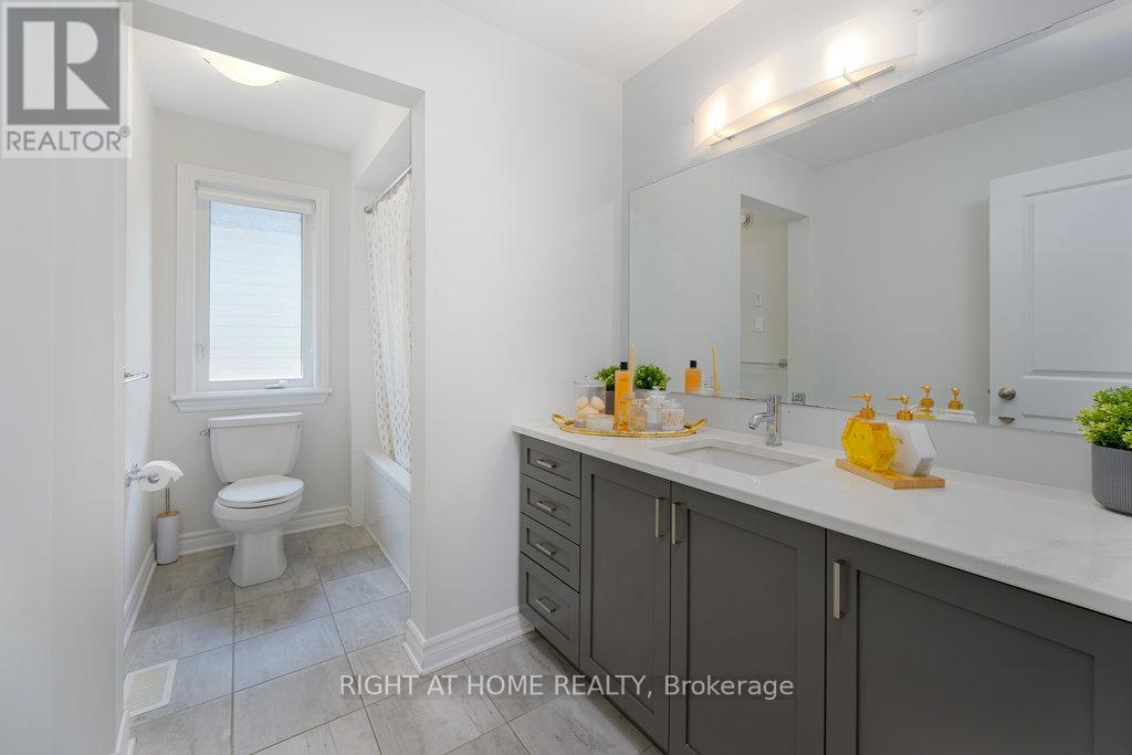Photo 9 of 4512 Kelly Farm Drive, Ottawa ON