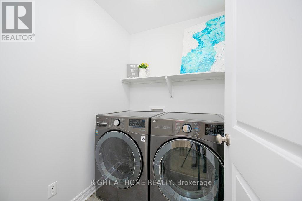 Photo 3 of 4512 Kelly Farm Drive, Ottawa ON