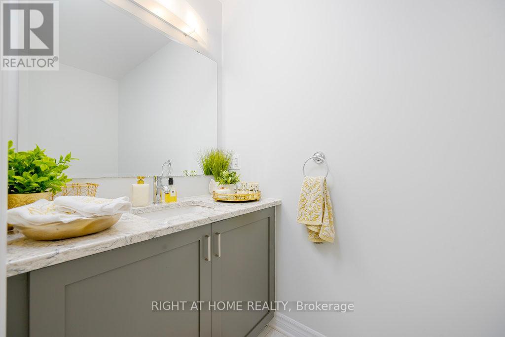 Photo 2 of 4512 Kelly Farm Drive, Ottawa ON