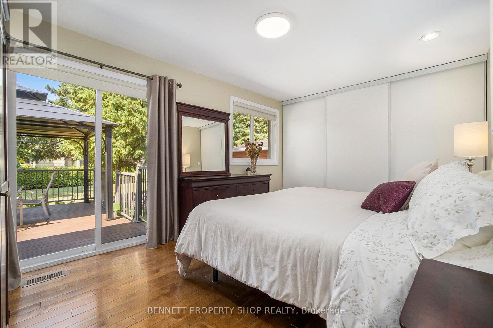 Photo 11 of 1476 Maxime Street, Ottawa ON