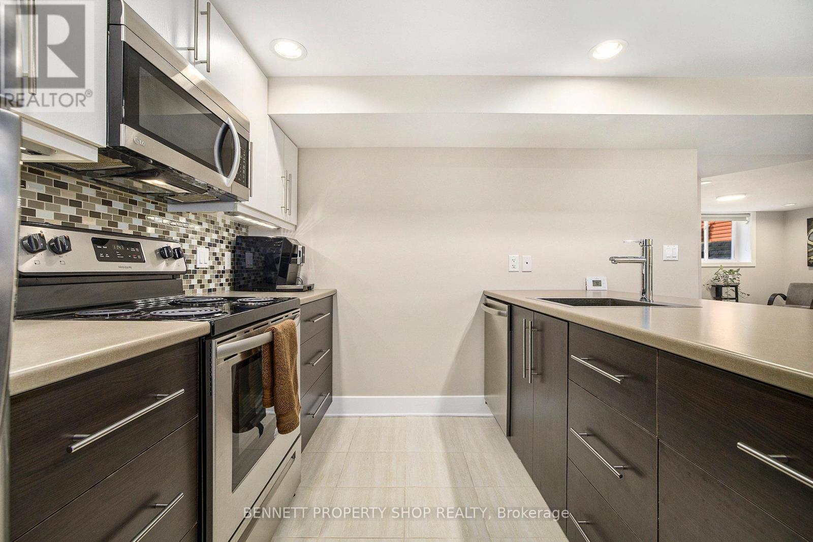 Photo 21 of 1476 Maxime Street, Ottawa ON