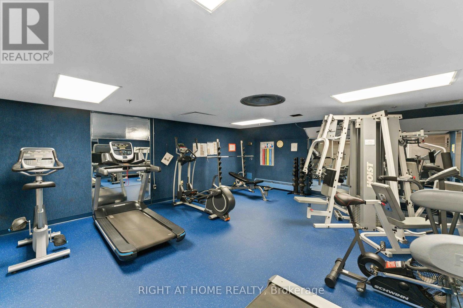 Photo 25 of 302 555 Brittany Drive, Ottawa ON
