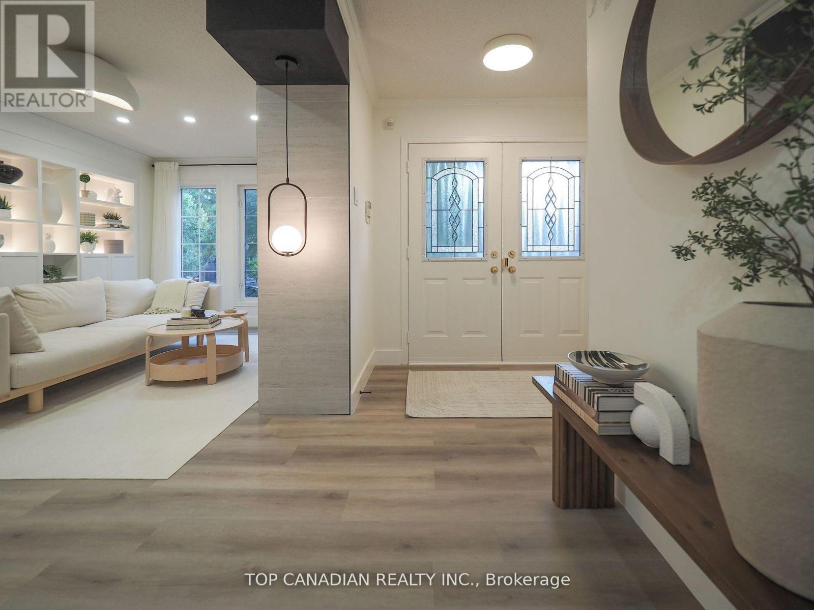 Photo 30 of 5827 Rainberry Drive, Mississauga ON