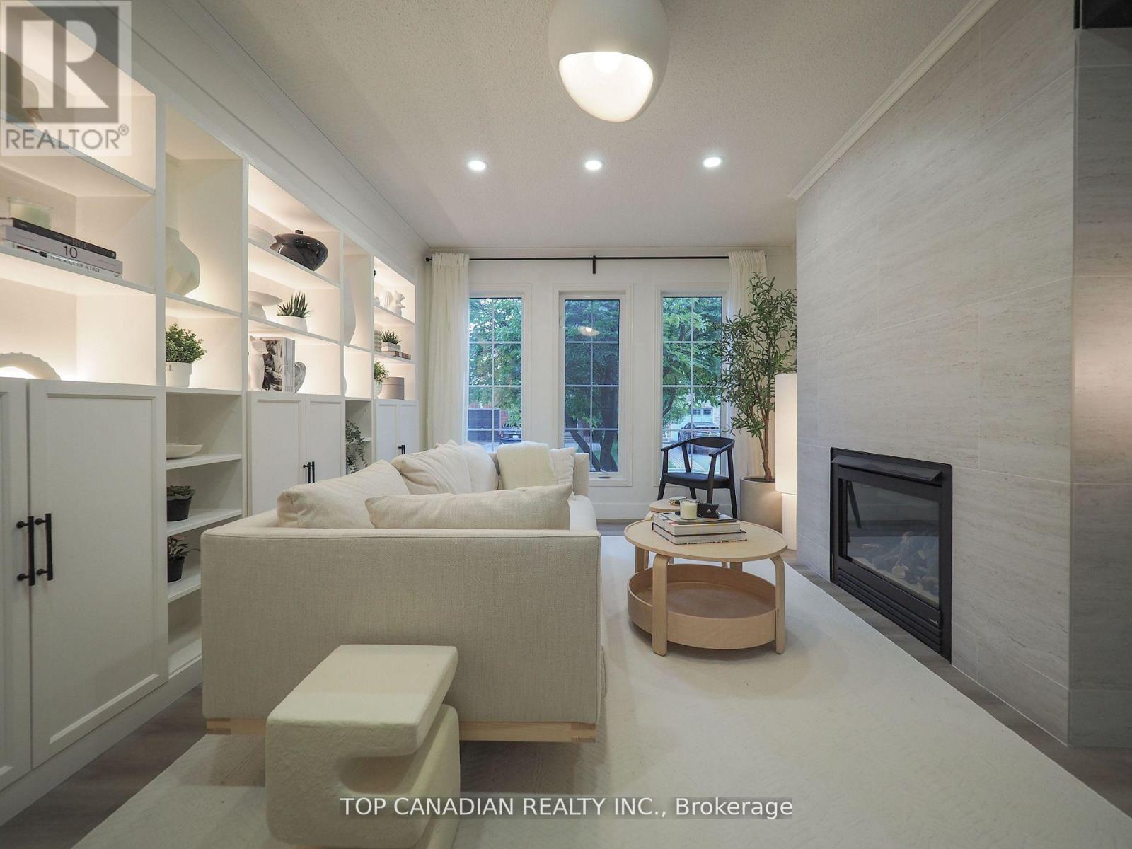 Photo 31 of 5827 Rainberry Drive, Mississauga ON