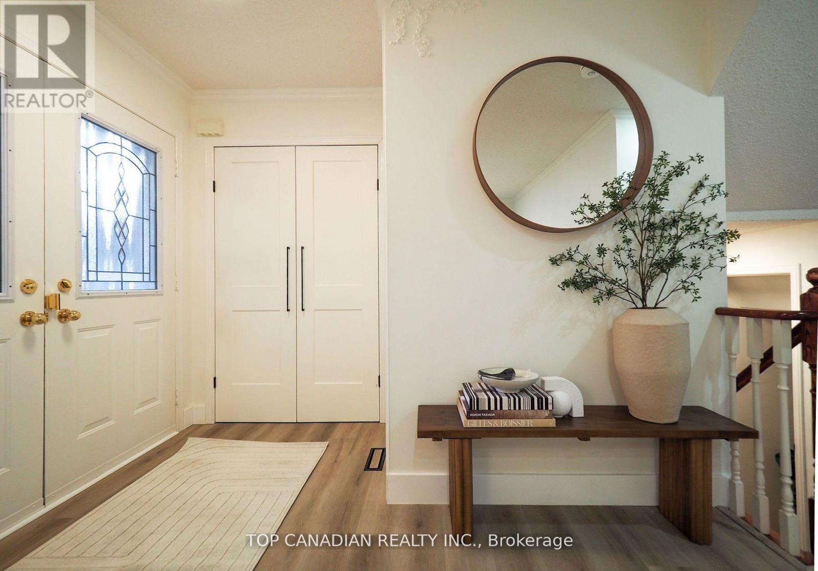 Photo 25 of 5827 Rainberry Drive, Mississauga ON