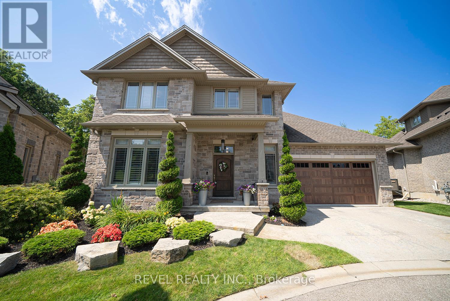 Photo 9 of 2 158 Willow Street, Brant ON