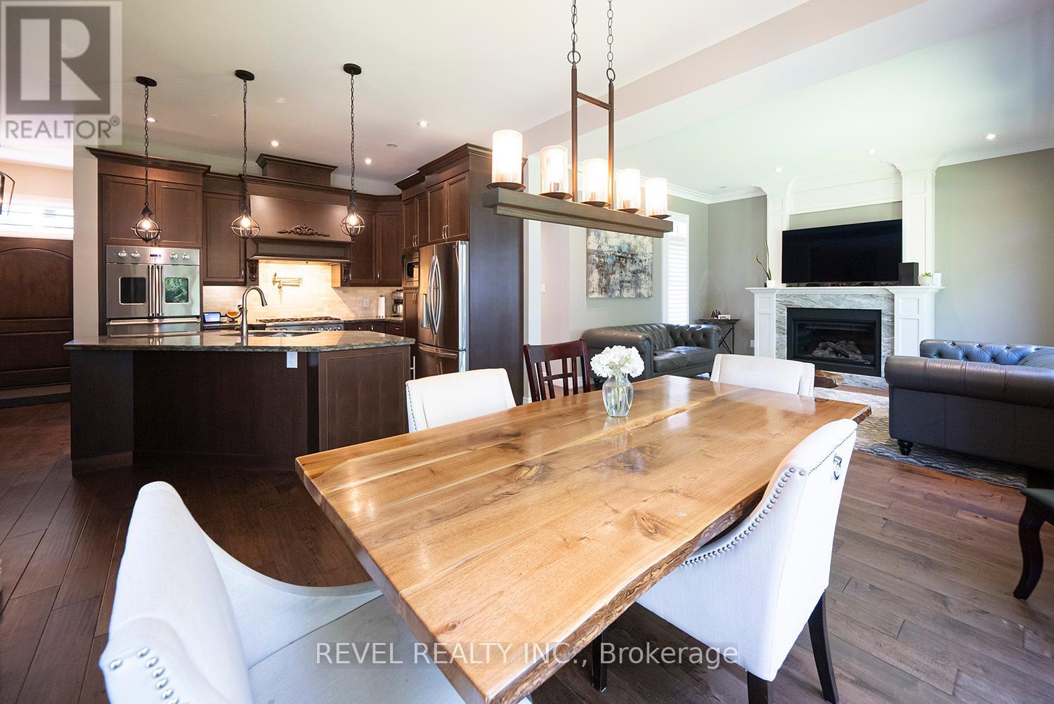 Photo 37 of 2 158 Willow Street, Brant ON