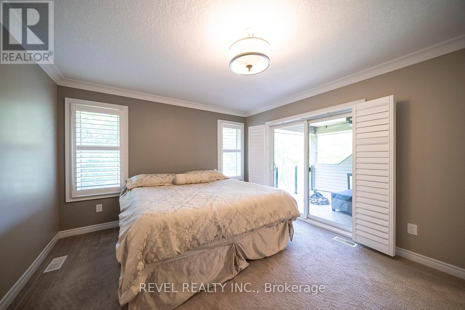 Photo 43 of 2 158 Willow Street, Brant ON