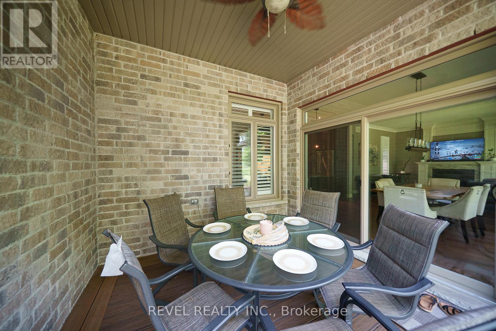 Photo 10 of 2 158 Willow Street, Brant ON