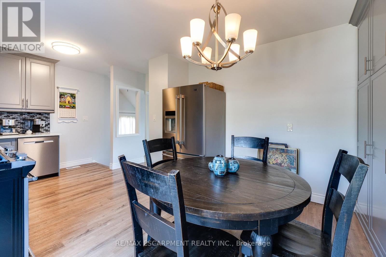Photo 16 of 17 Ronaldshay Avenue, Hamilton ON