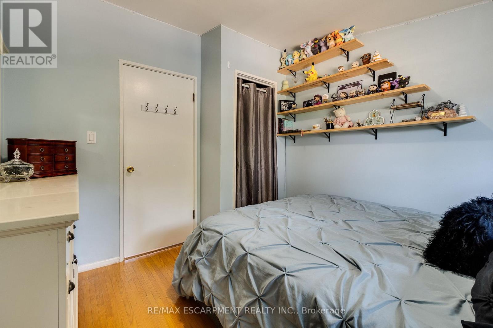 Photo 20 of 17 Ronaldshay Avenue, Hamilton ON