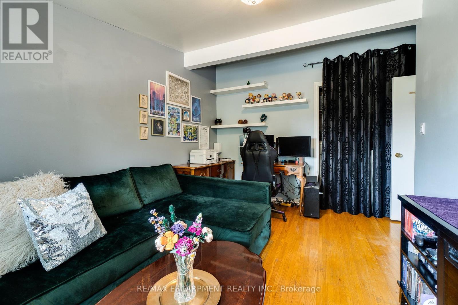 Photo 22 of 17 Ronaldshay Avenue, Hamilton ON
