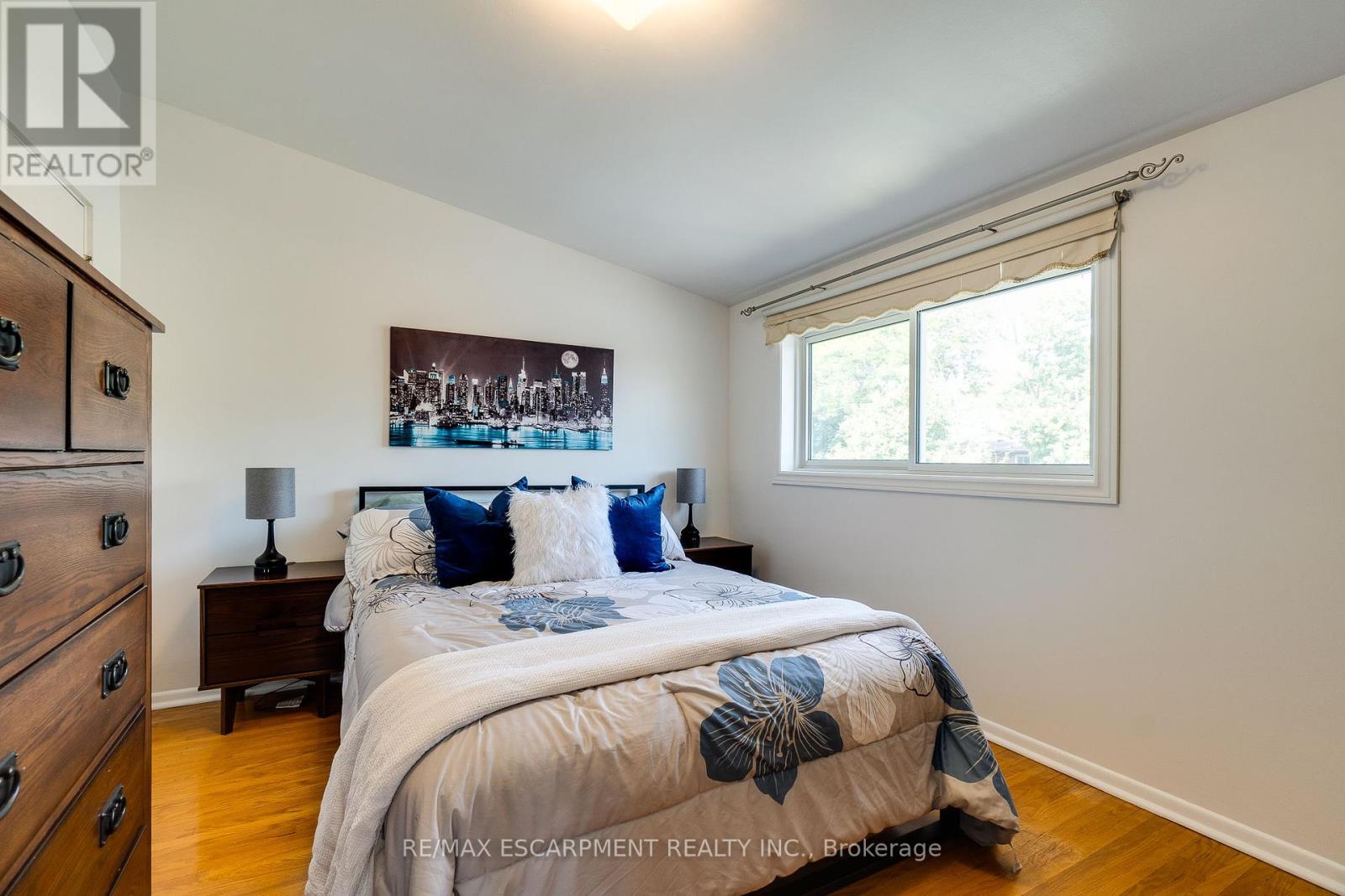 Photo 23 of 17 Ronaldshay Avenue, Hamilton ON