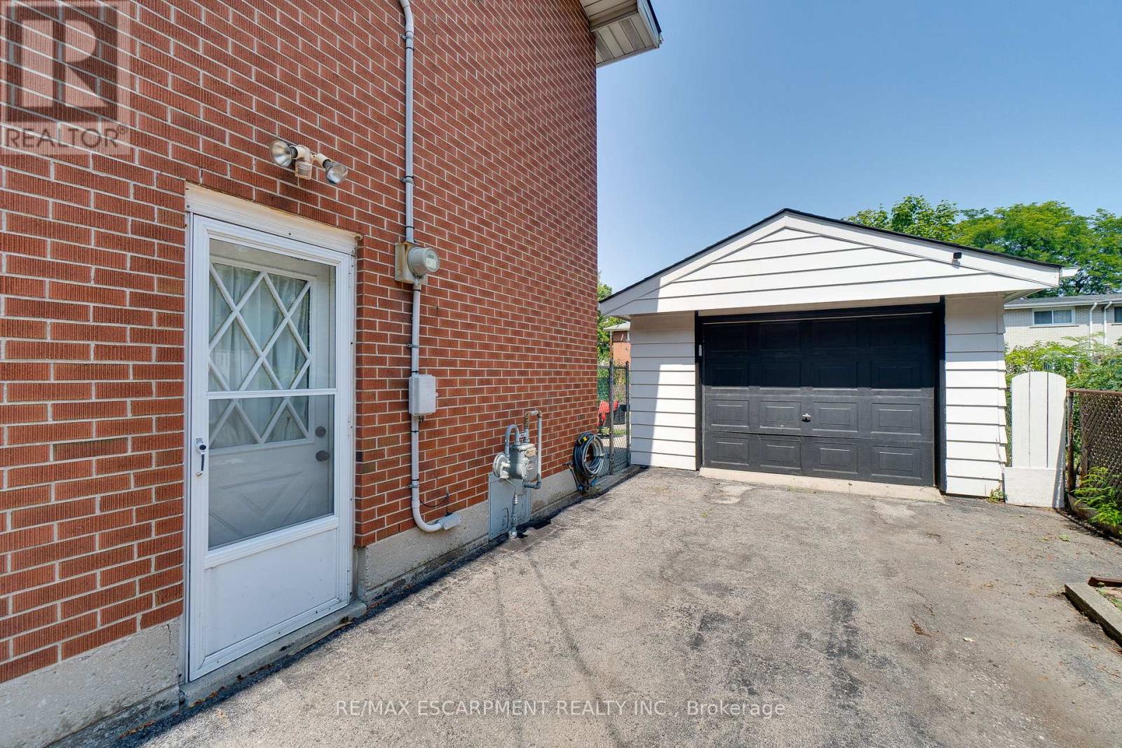 Photo 30 of 17 Ronaldshay Avenue, Hamilton ON