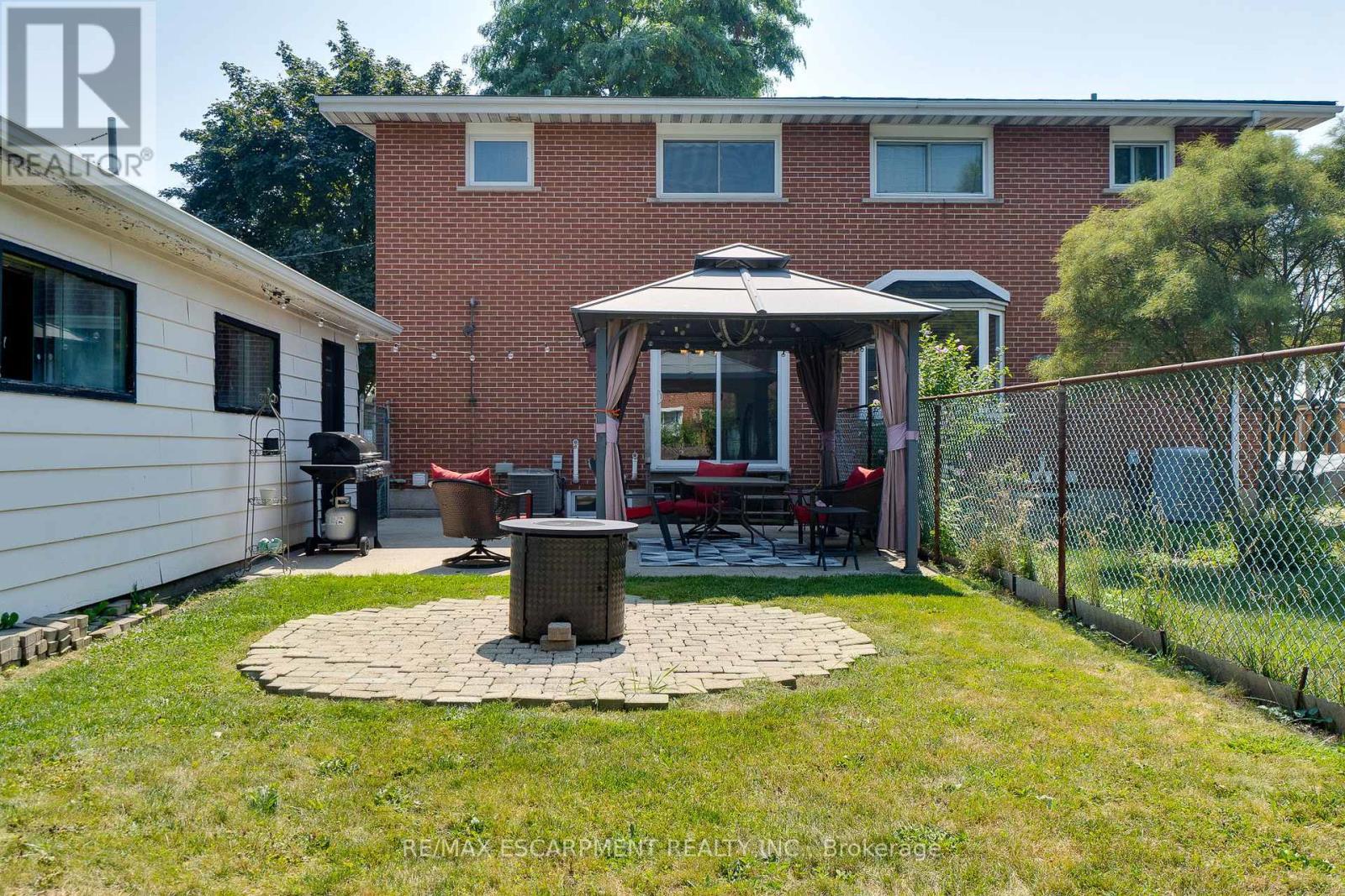Photo 35 of 17 Ronaldshay Avenue, Hamilton ON