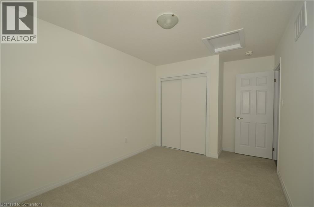 Photo 20 of 10 Heritage Way, Thorold ON