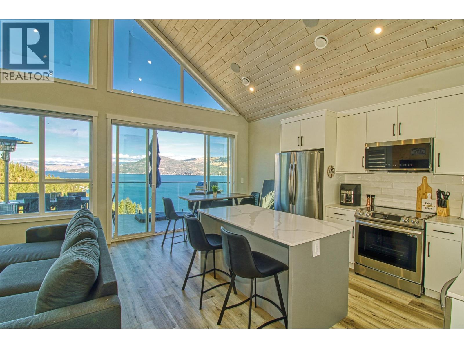 243 6725 La Palma Loop, Kelowna