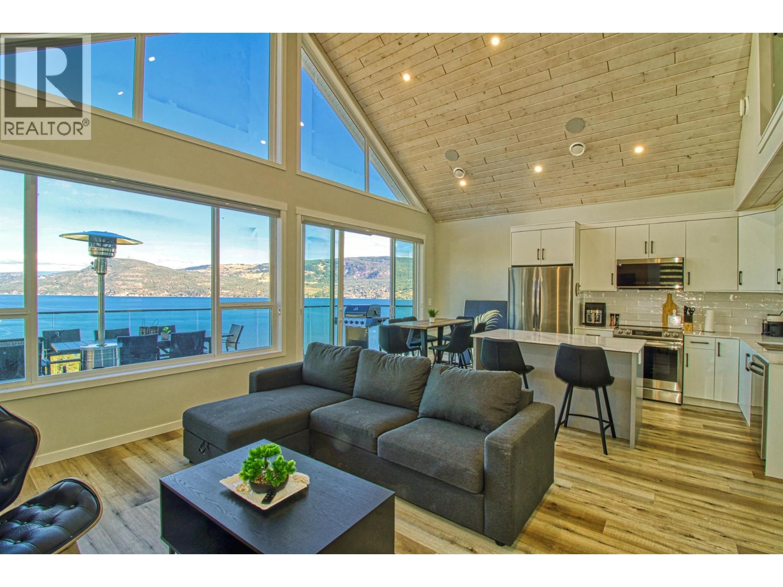 243 6725 La Palma Loop, Kelowna